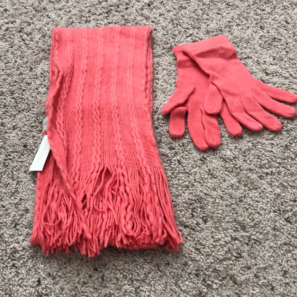 NWT Scarf and Glove Set